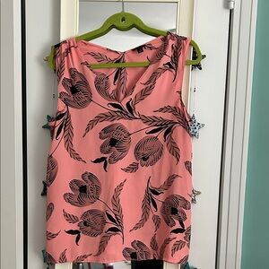 Ann Taylor Floral Sleeveless Top in Pink/orange and Black M